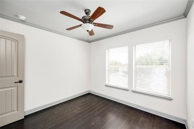 Building Photo - 483 McGarity