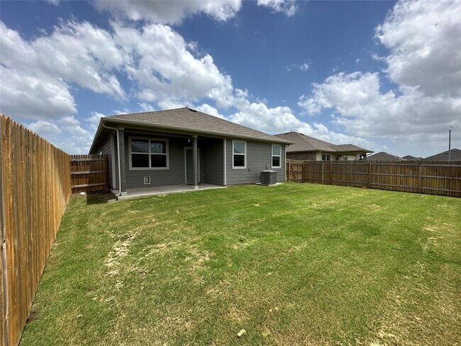 Building Photo - 103 Krause Spgs Dr