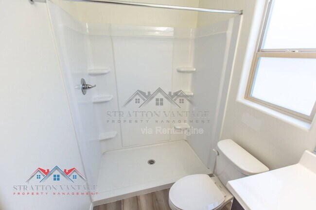 Building Photo - 1474 W Inca Dr