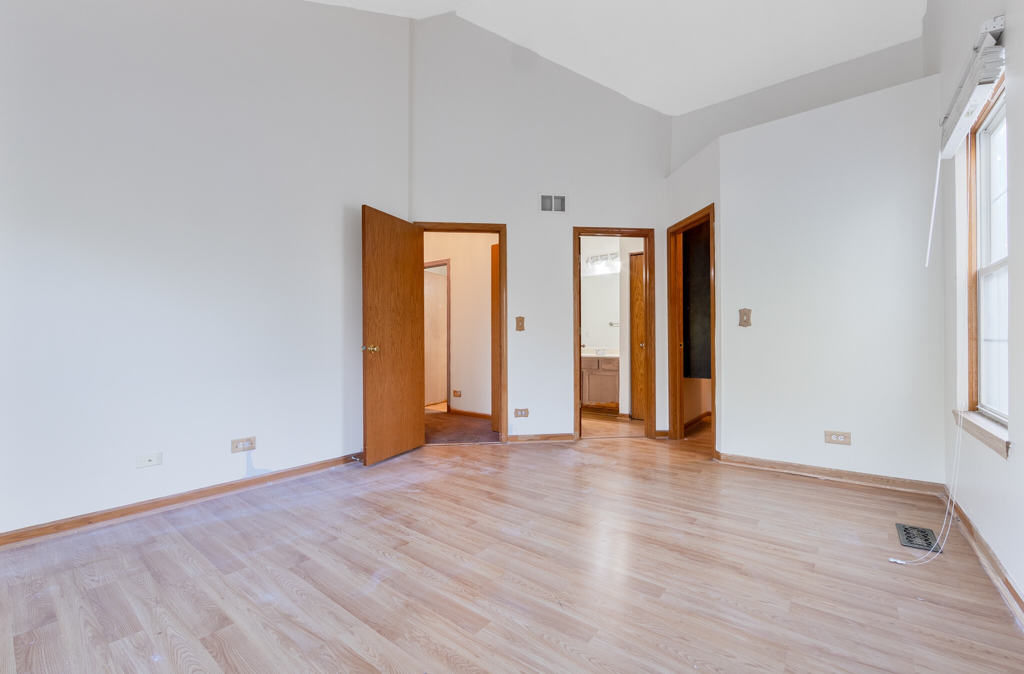 Building Photo - 992 Manchester Cir