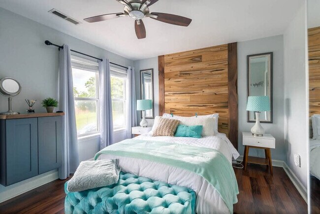 Building Photo - 125 Lea Ave