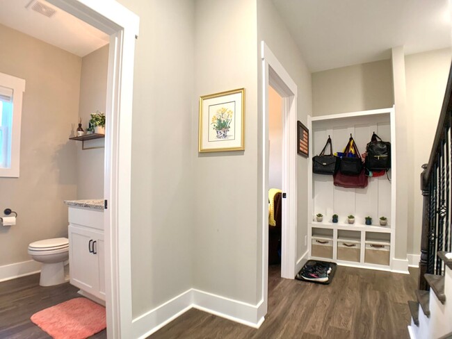 Building Photo - 7372 Winding Way