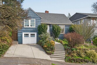 Building Photo - Vintage 3-bdrm/1-bdrm Alameda charmer—Many updates, large yard w/deck & raised beds
