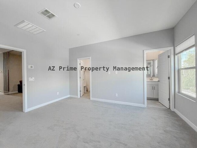 Building Photo - 2269 W Echo Ln