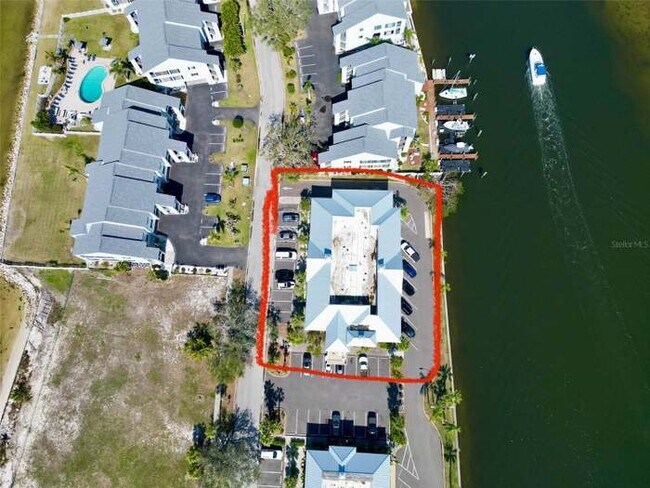 Building Photo - 611 Destiny Dr