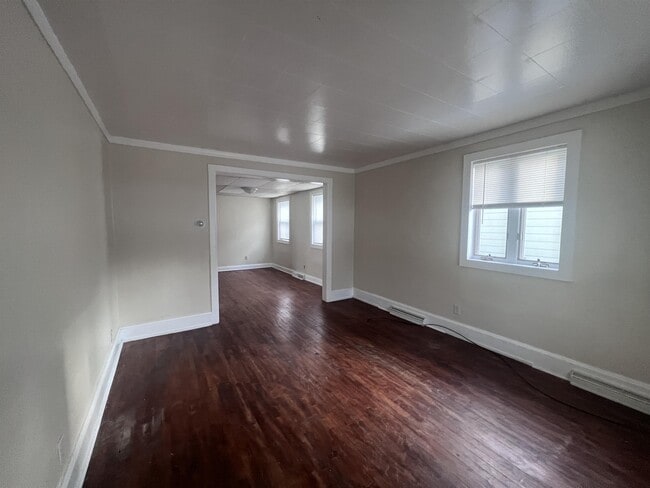 Building Photo - 1528 Bell Ave