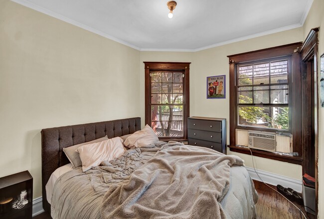 Building Photo - 2303 Ridge Ave