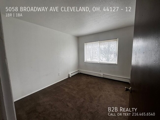 Building Photo - 5058 Broadway Ave