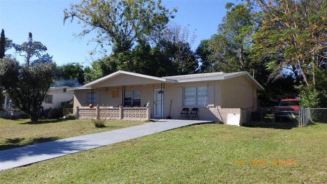 Primary Photo - 22 N Lincoln Ave