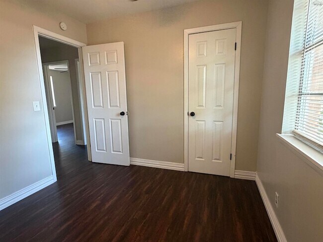 Building Photo - 4613 Langford Ln