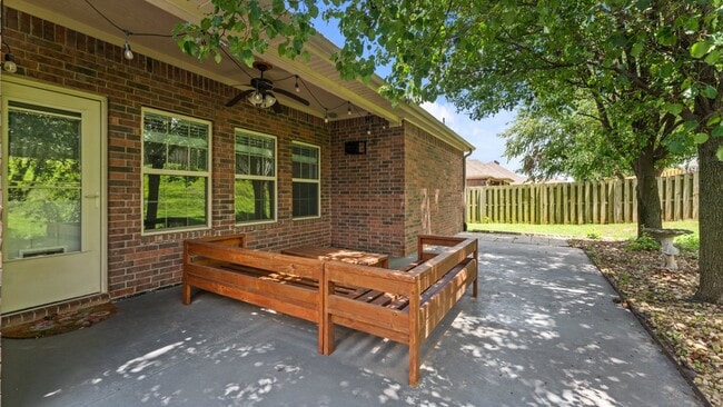 Building Photo - 410 Beasley Dr