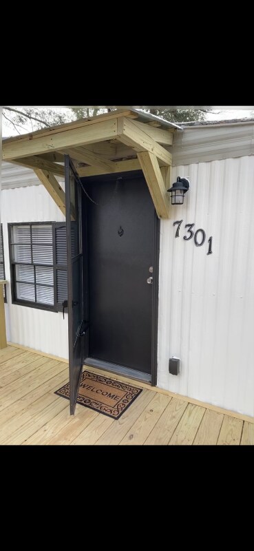 Primary Photo - 7301 Myrtle Grove Rd