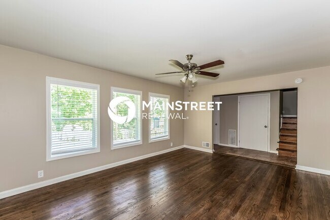 Building Photo - 3 Bedroom Pet-Friendly Home in Tarrant, AL with Main Street Renewal
