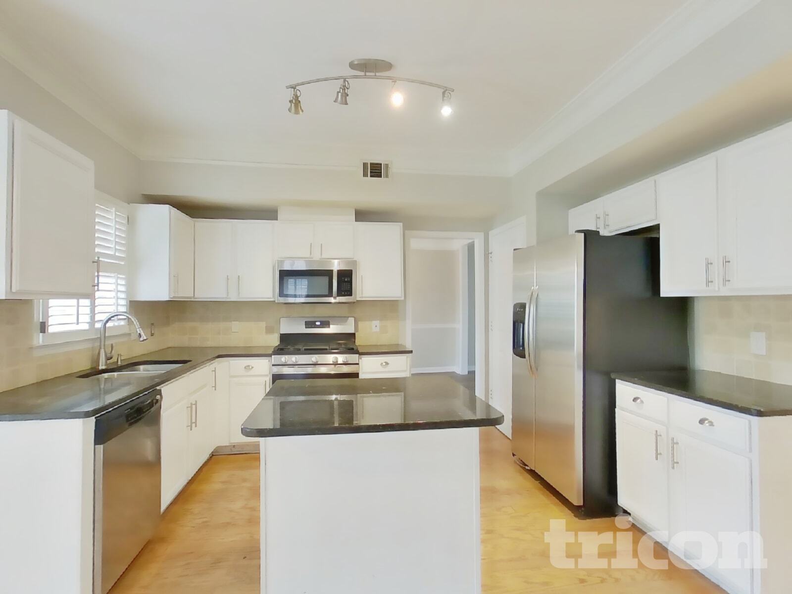 Building Photo - 3341 Rose Ridge