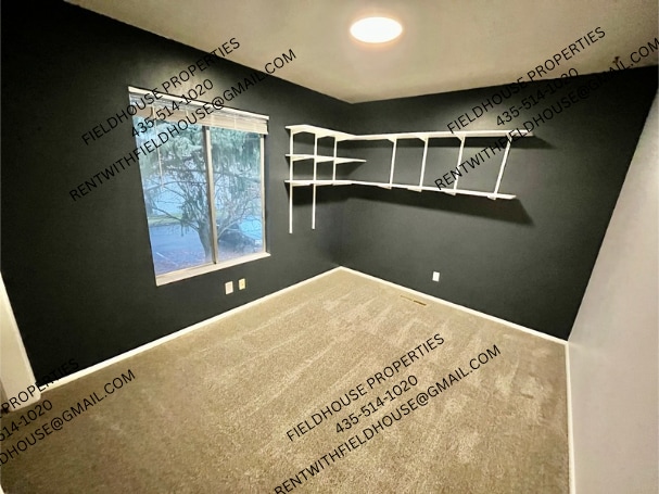 Building Photo - 1265 N 400 E