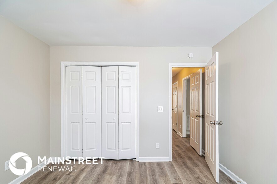 Building Photo - 10 Katz Ln