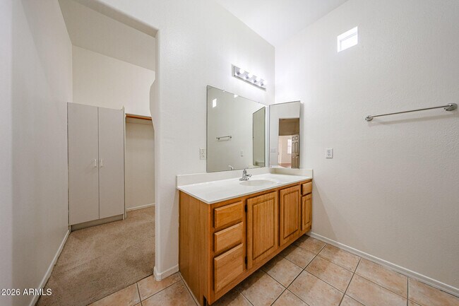 Building Photo - 3221 N 37th St
