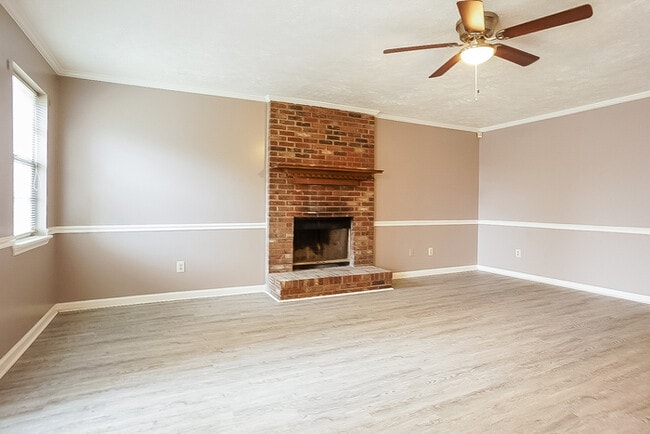 Building Photo - 2848 Pepperdine Dr