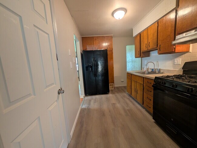 Building Photo - 2456 Wieck Dr