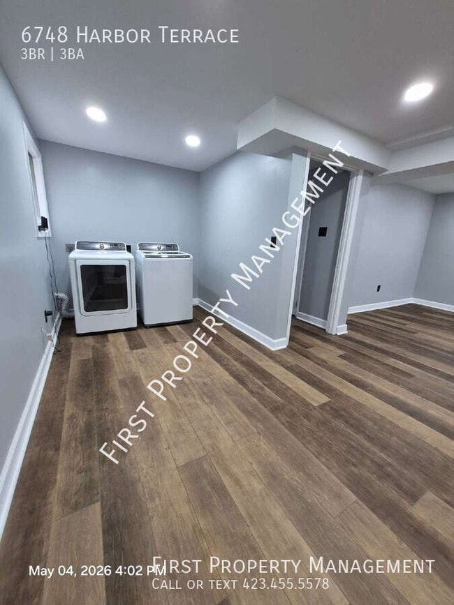Building Photo - 6748 Harbor Terrace
