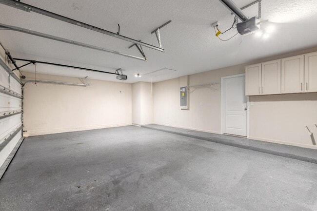 Building Photo - 68 Auberry Dr