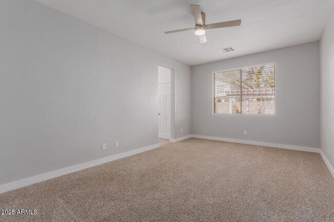 Building Photo - 9518 W Minnezona Ave