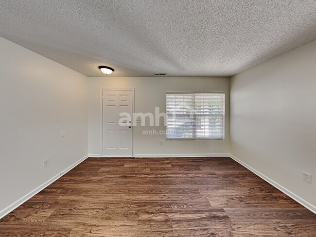 Building Photo - 441 Tribune Dr