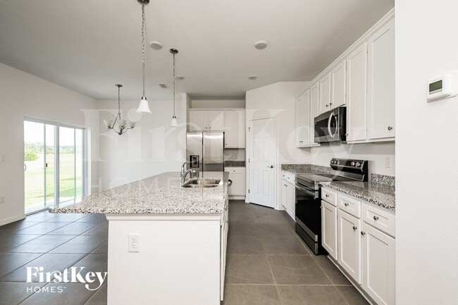 Building Photo - 564 Crown Rose Dr