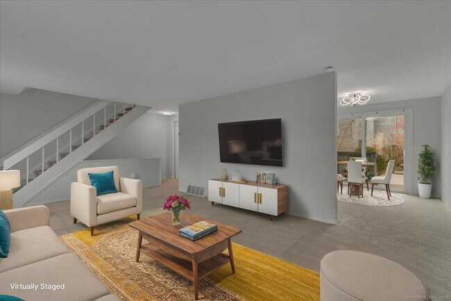 Building Photo - 3 Trolley Crossing Ln