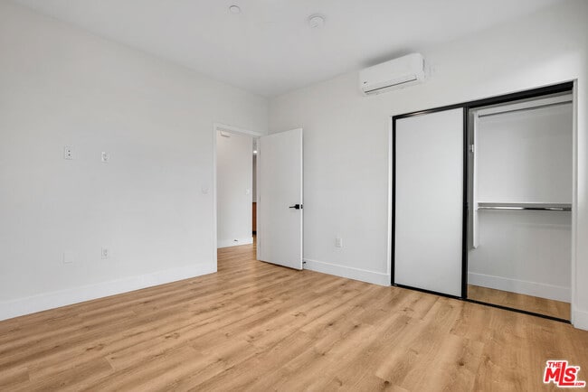 Building Photo - 5657 Virginia Ave