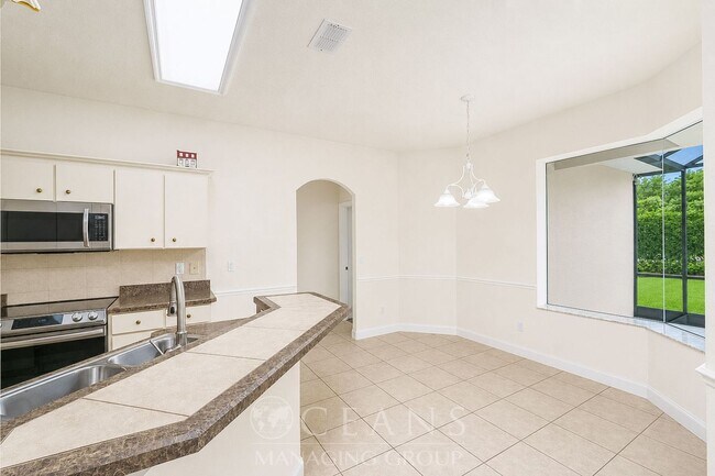 Building Photo - 3 Bedroom Home in Ormond Lakes