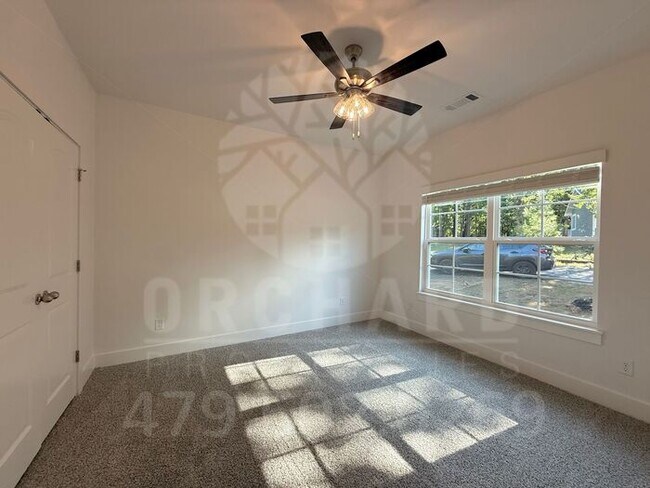 Building Photo - Bella Vista Single-Family Home- 3 Bed/ 2 Bath w/Hobby Room- Stunning Denver Plan