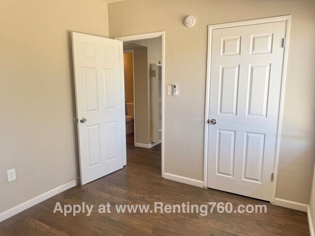 Building Photo - Cozy 2 Bed 2 Bath Home!