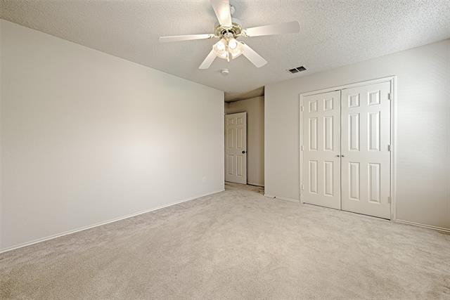 Building Photo - 9701 Thorncliff Dr