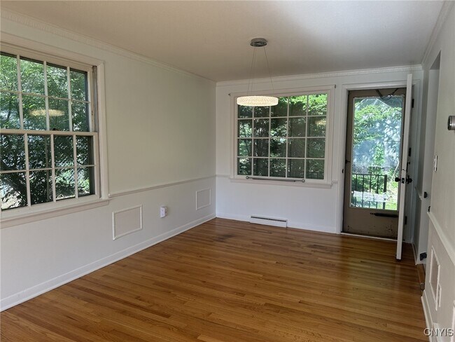 Building Photo - 106 Erregger Rd
