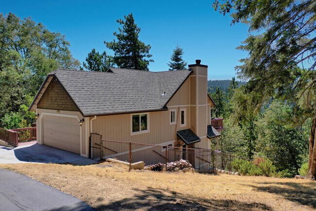 Building Photo - 26520 Walnut Hills Dr