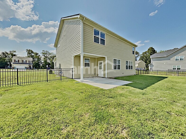 Building Photo - 4900 Horatio Ct