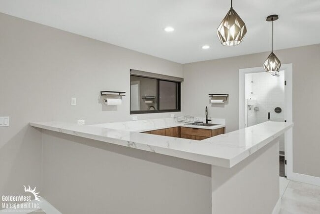 Building Photo - Stunningly Renovated 3Bdm 2Ba Home + Casita in Poway!
