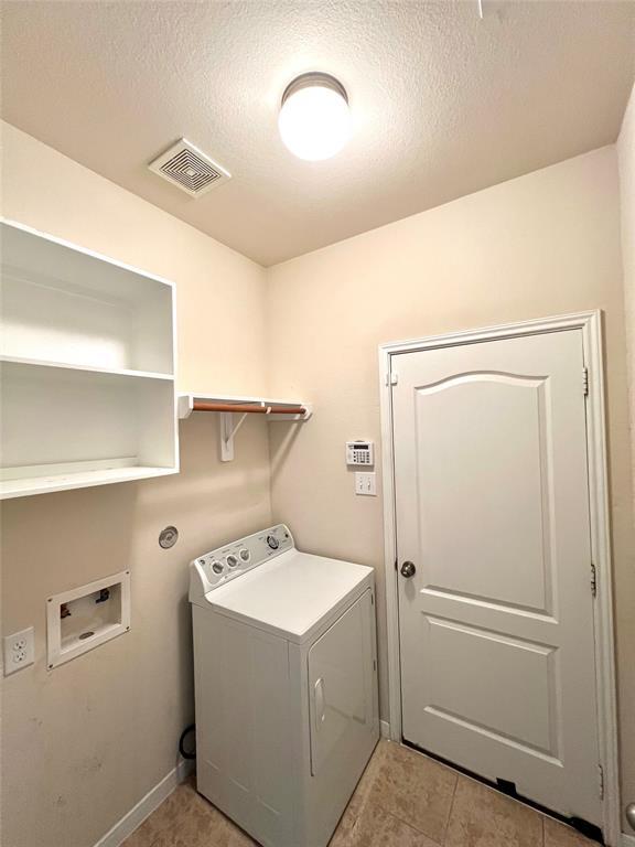 Building Photo - 24214 Courtland Oaks St