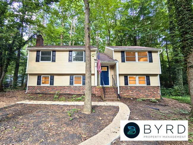 Primary Photo - 13300 Farm Crest Ct