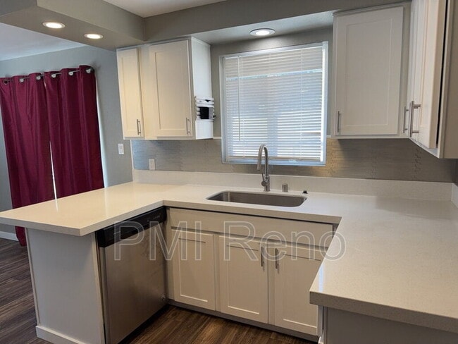 Building Photo - 1405 Terrace Dr