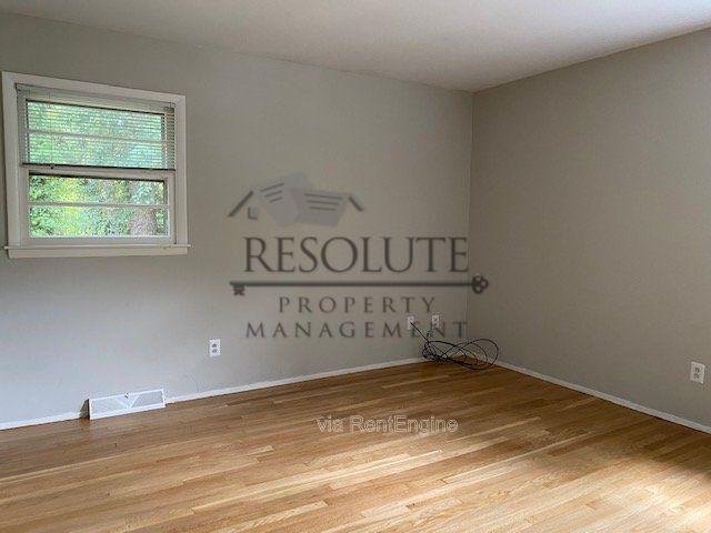 Building Photo - 4812 Radcliff Rd