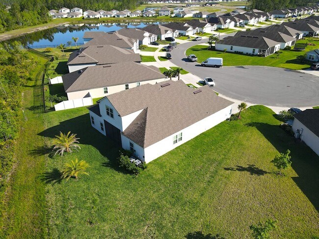 Building Photo - GORGEOUS 5 Bed 4 Bath 3 Car Garage HOME w COMMUNITY POOL for RENT!