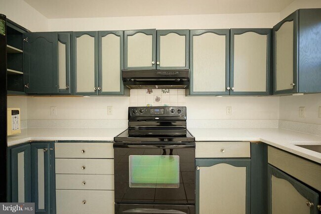 Building Photo - 46760 Hobblebush Terrace