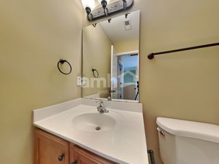 Building Photo - 174 Largess Ln