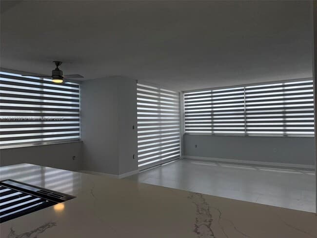 Building Photo - 1300 NE Miami Gardens Dr