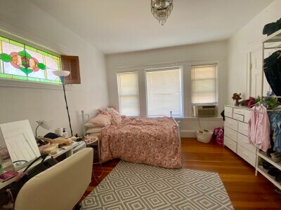 Building Photo - 100 W Adams St