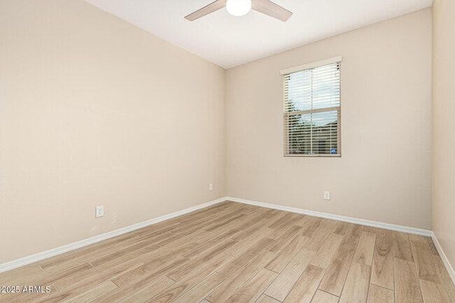 Building Photo - 19874 W Devonshire Ave