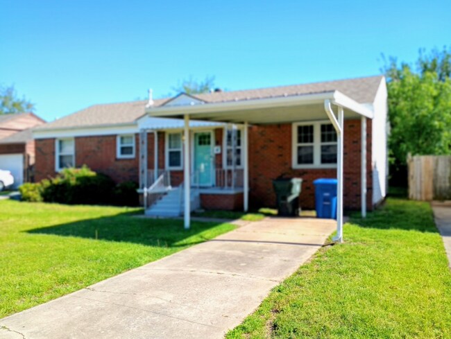 Primary Photo - 312 Wilson Dr