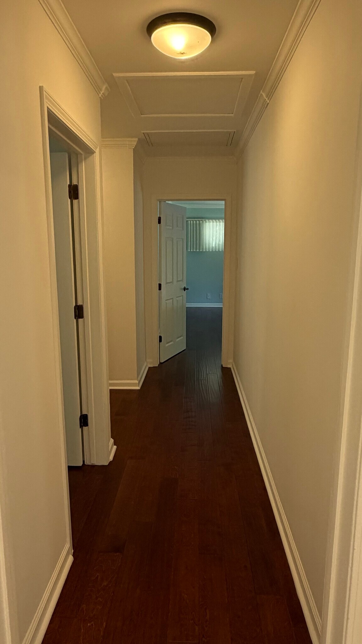 Building Photo - 1385 Greenmont Dr
